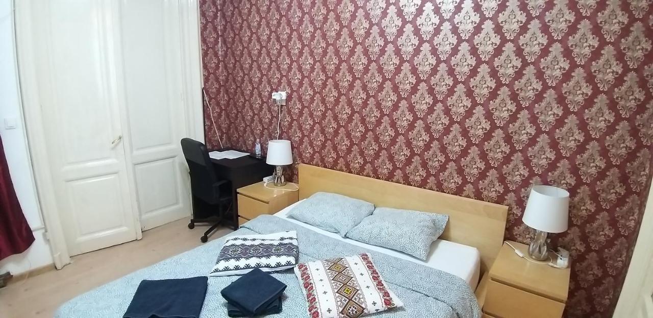 Apartment Domum Unirea, Across The Street Of Old Center *