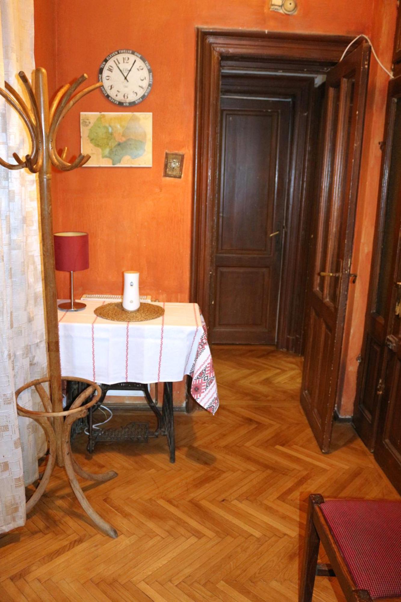 Apartment Domum Unirea, Across The Street Of Old Center *