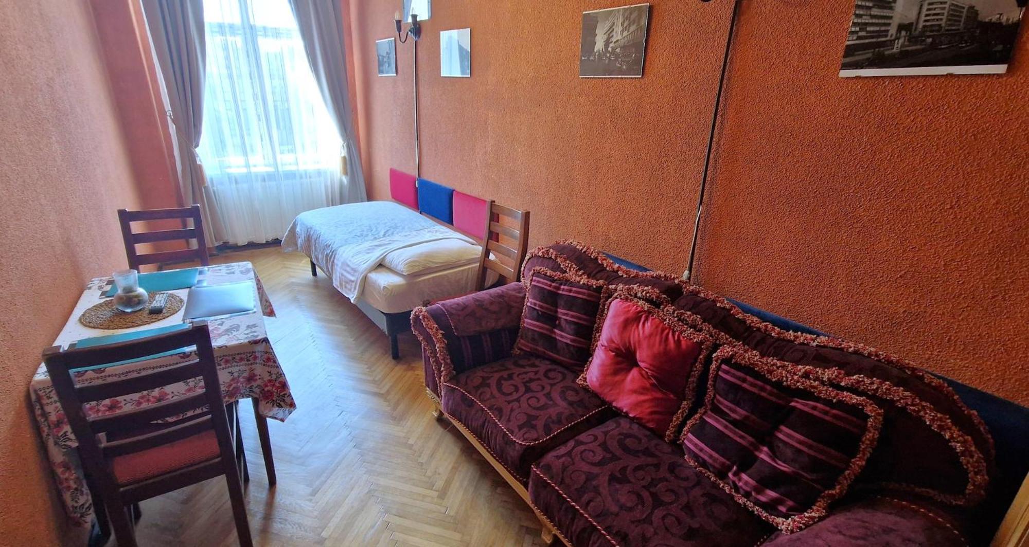 Domum Unirea, Across The Street Of Old Center Apartment Bucharest